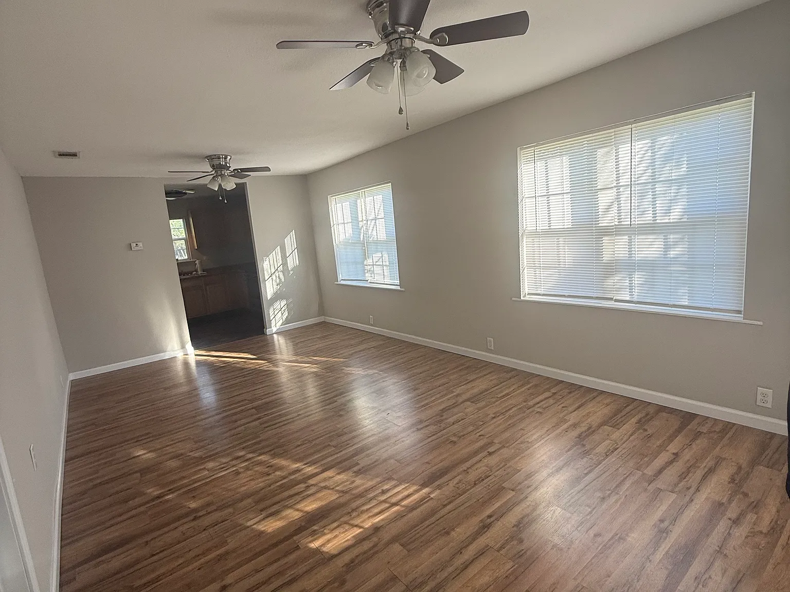 2 bed, 768 sqft, $1,000 — Photo 3