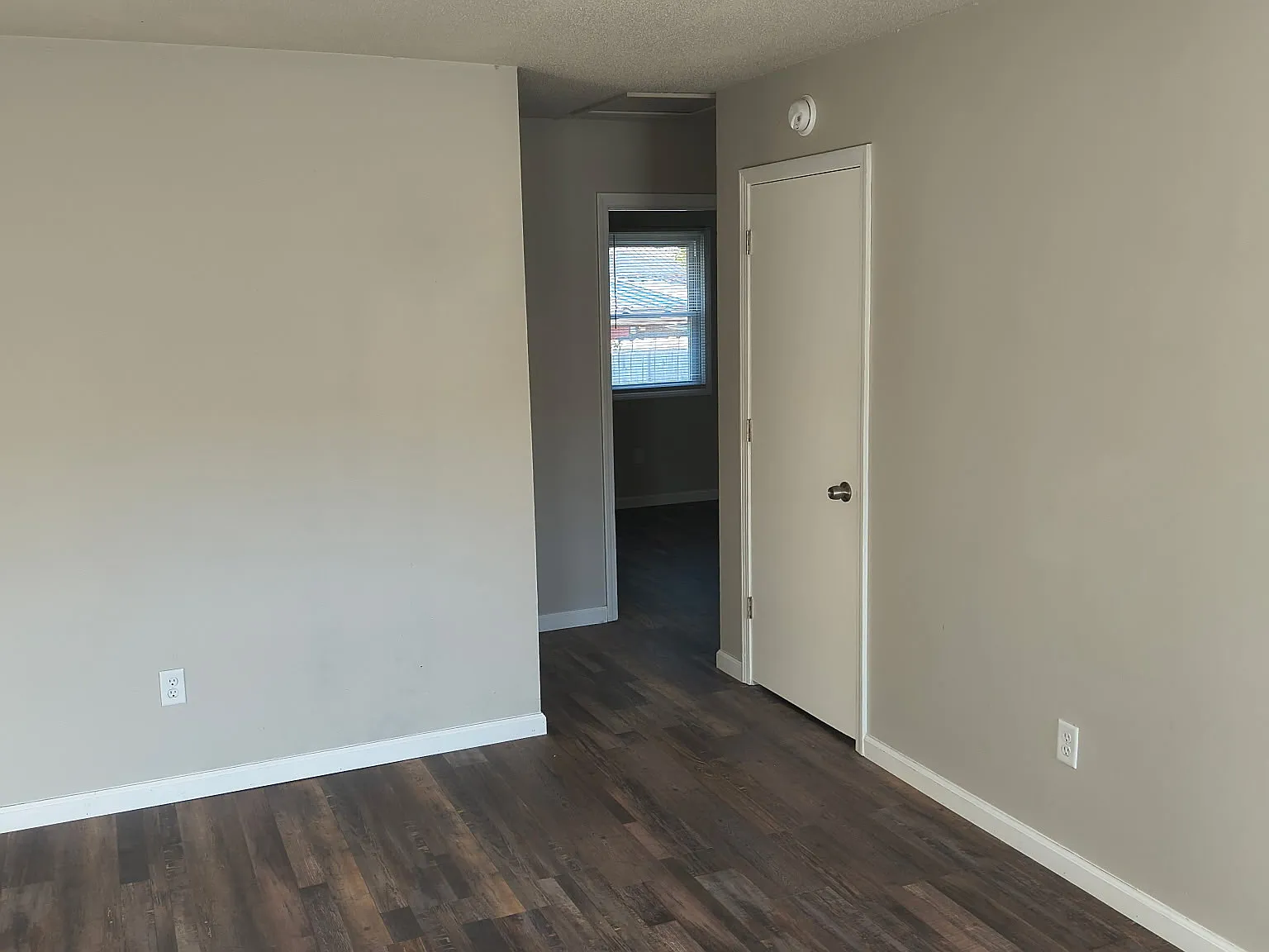 2 bed, 720 sqft, $850 — Photo 1