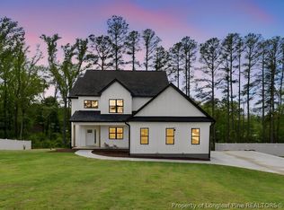 408 Stable Ct, Linden, NC 28356