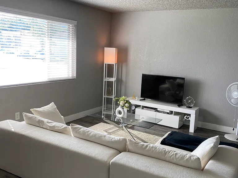 411 N 800 W #2 — Photo 4