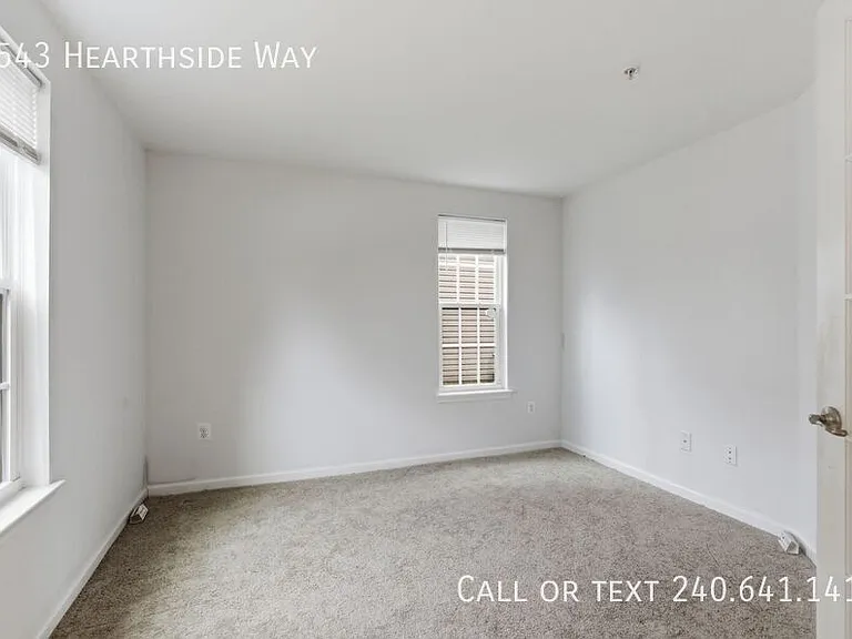 7543 Hearthside Way — Photo 3