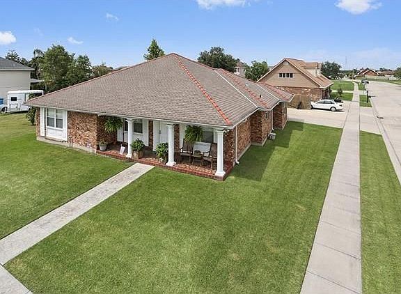 2nd image of 8449 Fairfax Dr