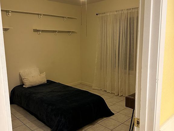 4th image of 8401 Eakins Dr