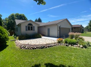 104 Redwood Ct, Bonduel, WI 54107