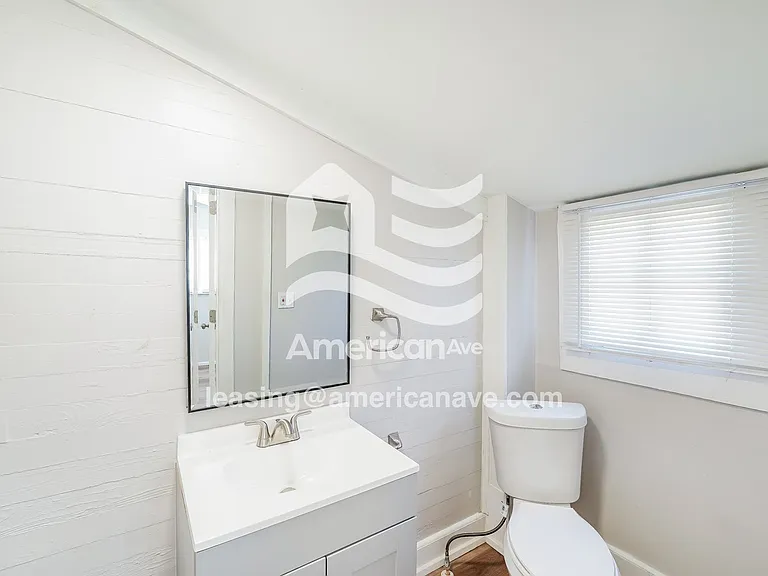 767167_014_wm_-_bathroom_13298797.jpg