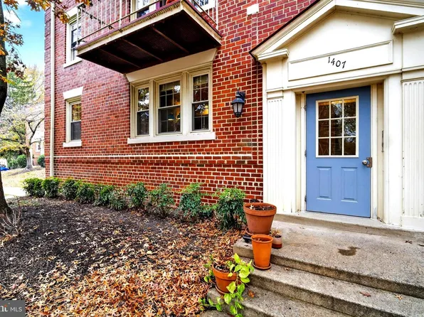 1407 E Abingdon Dr APT 1, Alexandria, VA 22314