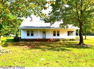 4879 Chickenfoot Rd, Saint Pauls, NC 28384