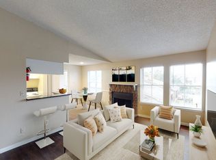 La Paz, Houston, TX 77082