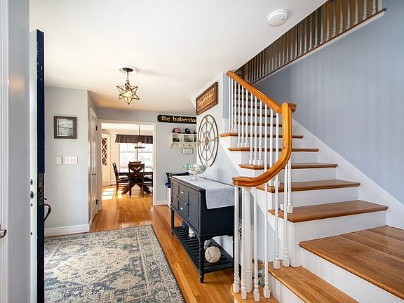4th image of 10 Grace Dr
