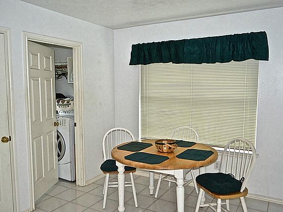 5th image of 22711 Holly Lake Dr