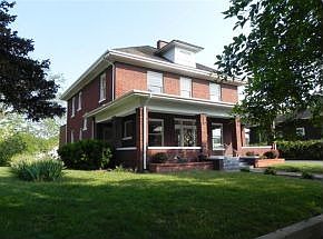 4th image of 104 W Holston Ave