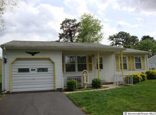 4 Falmouth Ave, Manchester Township, NJ 08759