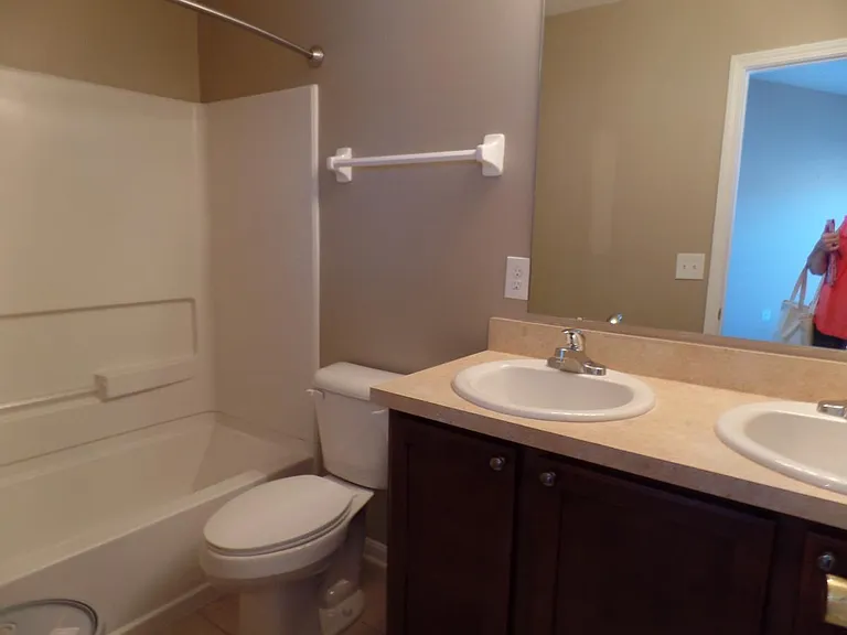 94 Highbluffs Blvd — Photo 13