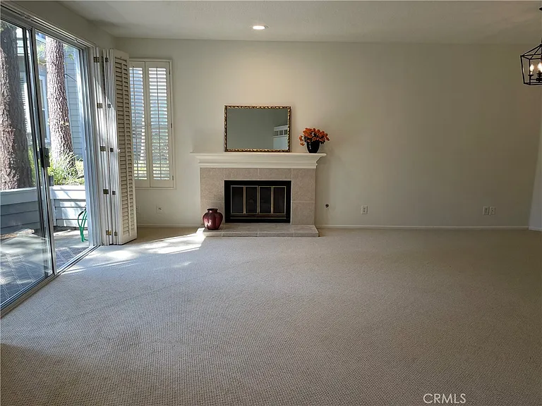 253 Chesterfield #145 — Photo 13