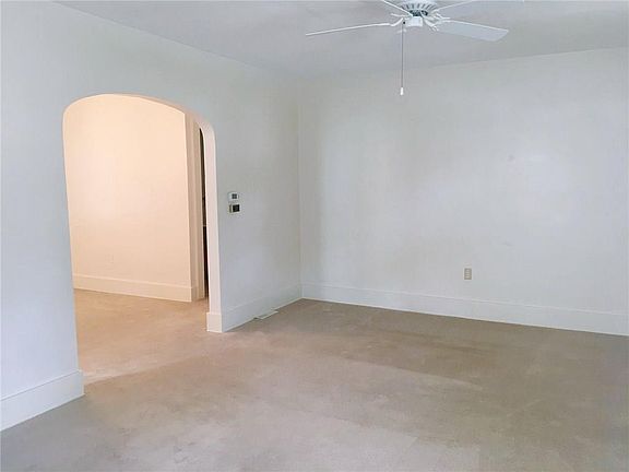 3rd image of 1310 Ardmore Ave