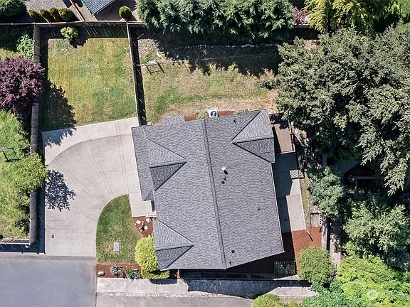 2nd image of 16518 84th Avenue Ct E