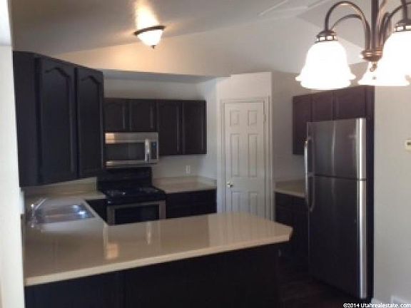 3rd image of 1755 W Alps Way