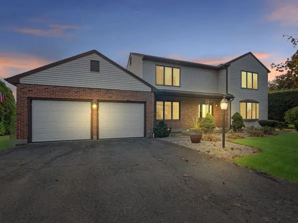 4 Warner Court, Cromwell, CT 06416