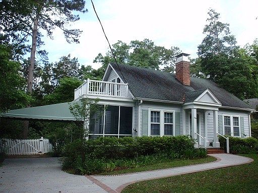 2nd image of 416 Hillcrest St