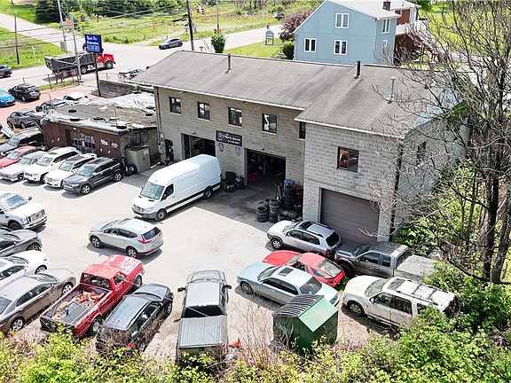 5th image of 700 Lebanon Rd #885