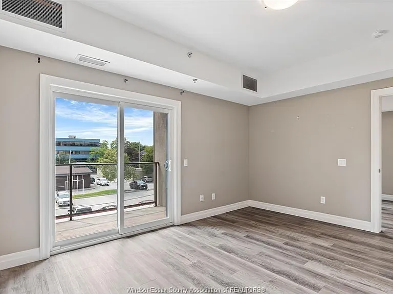 955 Ouellette Ave #205 — Photo 10