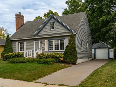 942 8th Ave NE, Rochester, MN, 55906