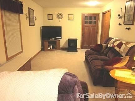 Spacious Living room