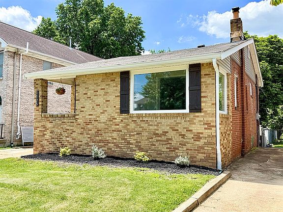 2nd image of 1125 Blendon Pl