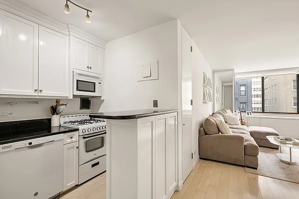 Rented by Compass | media 4