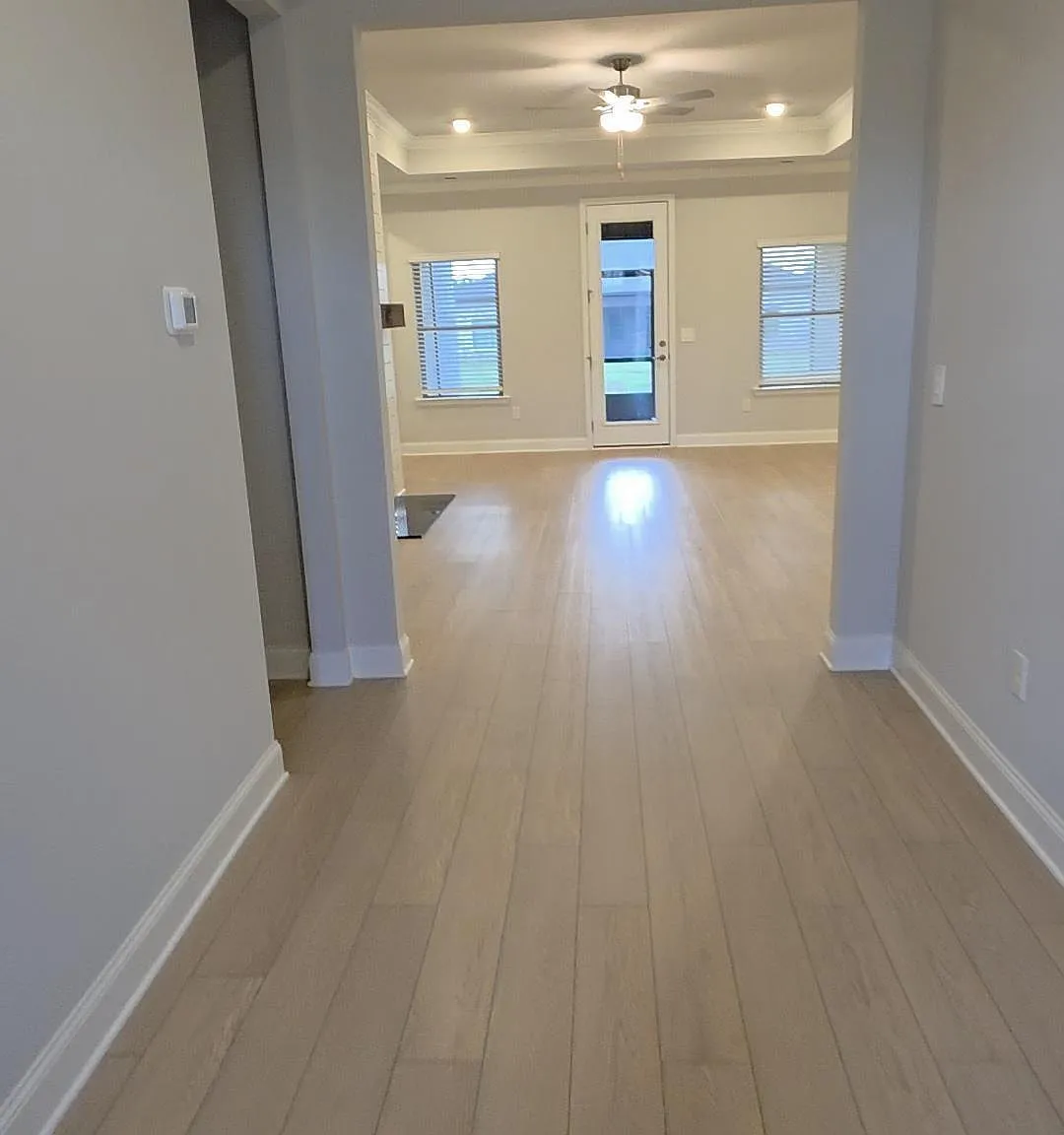 4 bed, 3.0 bath, 2506 sqft, $2,995 — Photo 2