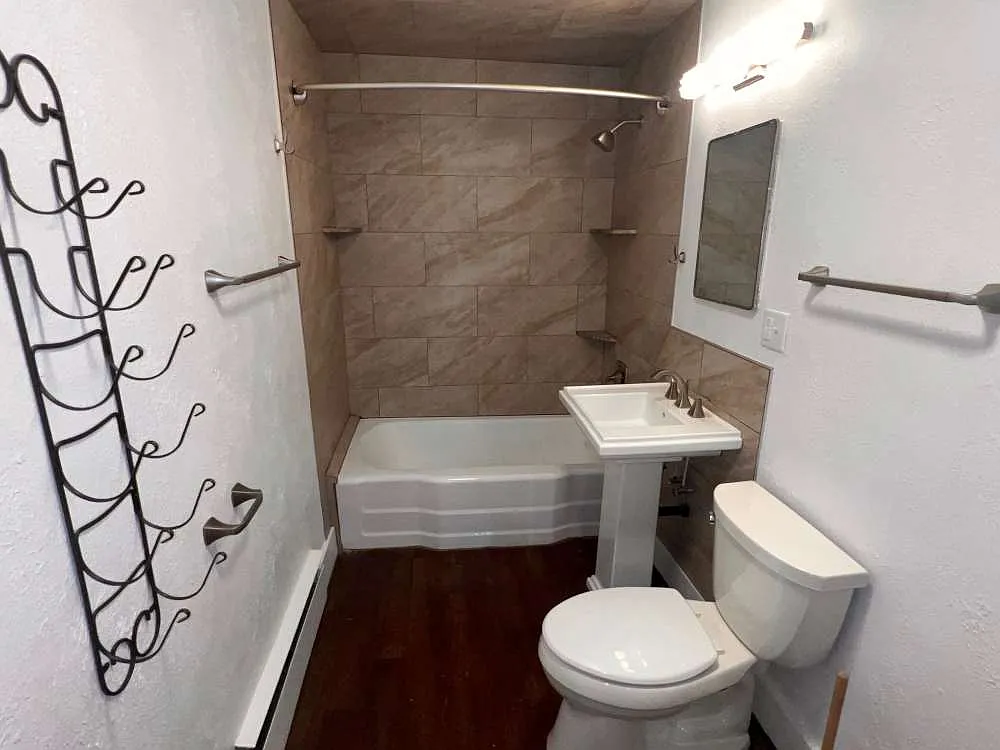 1 bed, 685 sqft, $1,300 — Photo 3