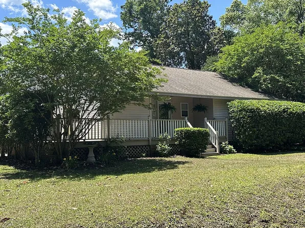 2041 Woodland Shores Rd, Charleston, SC 29412