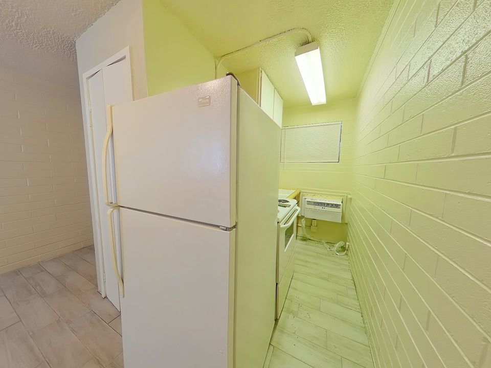 1st image of 1644 Athol Ave #11238730