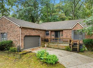 17378 Woodhurst Rd, Granger, IN 46530