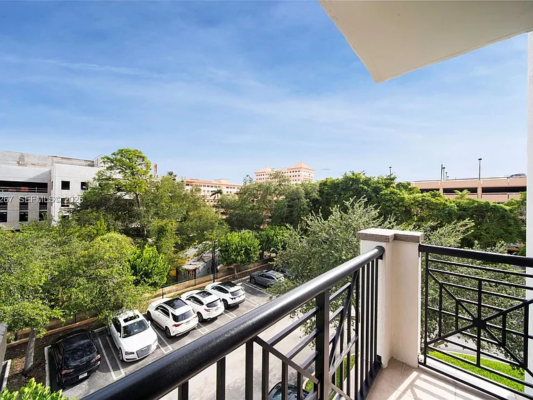 9021 SW 94th St #310 — Photo 36