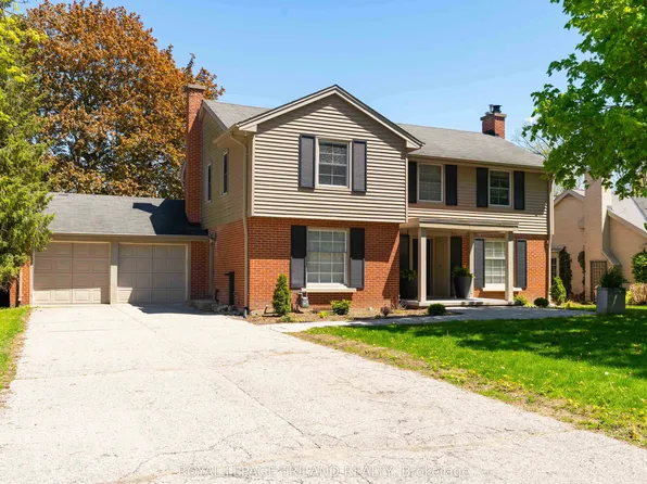 1104 The Pkwy, London, ON N6A 2X3