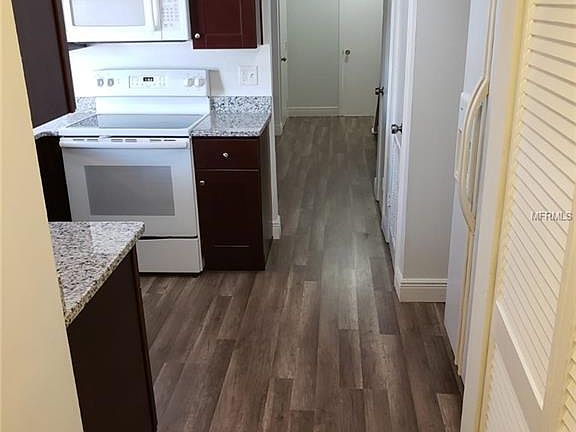 3rd image of 7311 Los Padres Ct