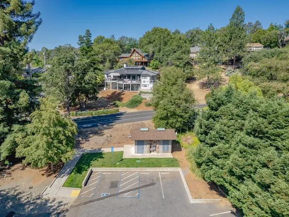 24009 Green Valley Rd, Auburn, CA 95602