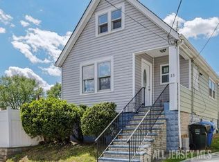 15 Fraser St, Fords, NJ 08863