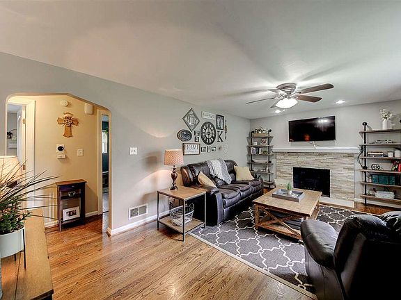2nd image of 74 Carran Dr