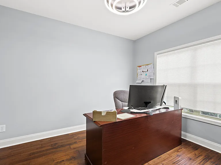 50 Riverstone Dr — Photo 13