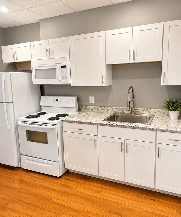 240 Elm St #2