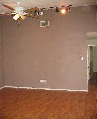 3rd image of 12303A Dellrey Dr