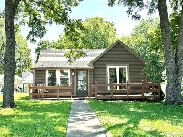 218 E 3rd St, Lawson, MO 64062