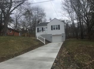 3305 Thornwood Dr, Bethel Park, PA