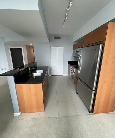 253 NE 2nd St #1202 — Photo 1