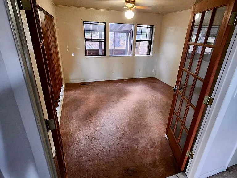 135 Zellmer Ln — Photo 11