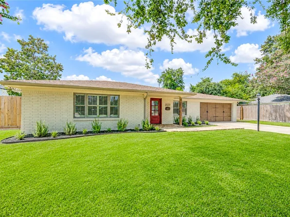 1939 Wycliffe Dr, Houston, TX 77043