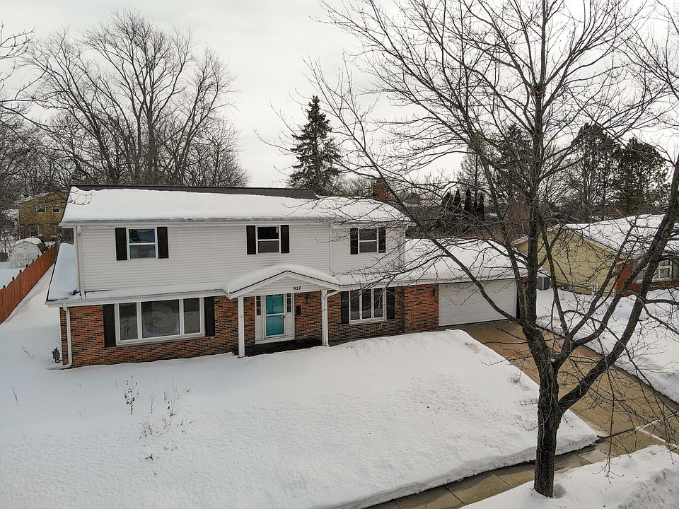 2nd image of 927 Lynne Dr