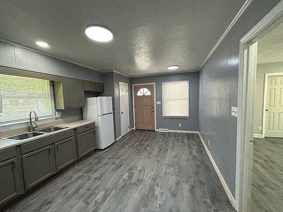 5th image of 5006 Myers Rd